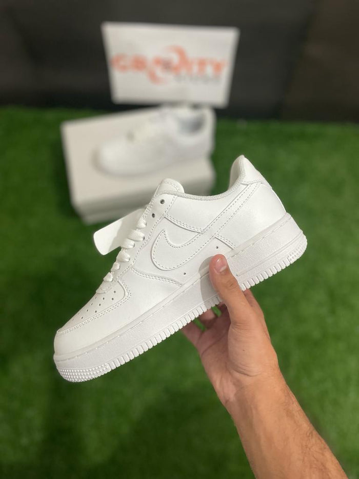 AF 1 all white( Dot perfect)