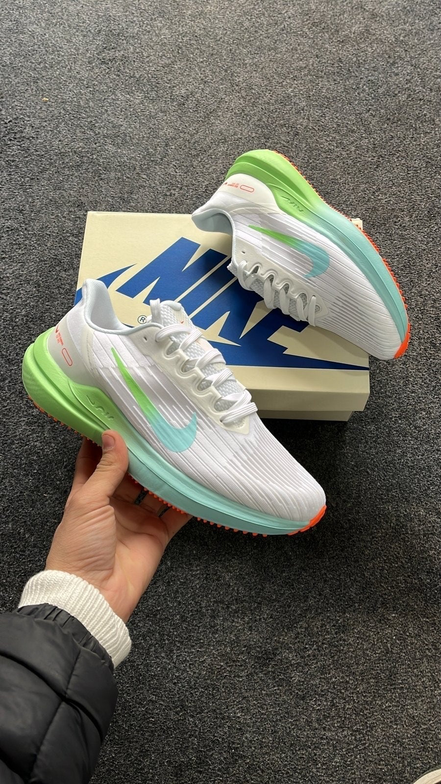 Black Nike Zoom Winflo Shoes